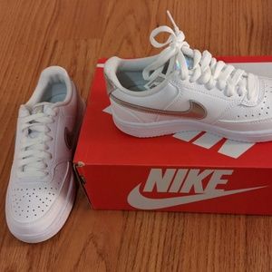 Nike Court Vision Low - Women's